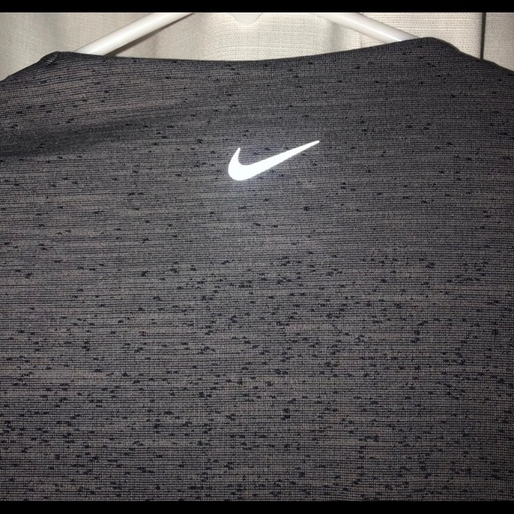 Nike Long Sleeve - Picture 5 of 5